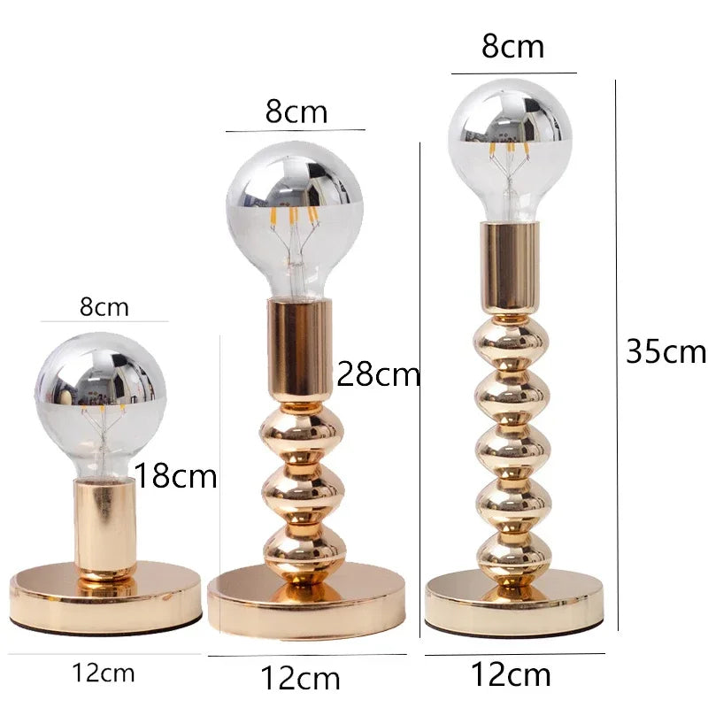 Luminária de Mesa Cromo Essence em Alumínio – Design Minimalista